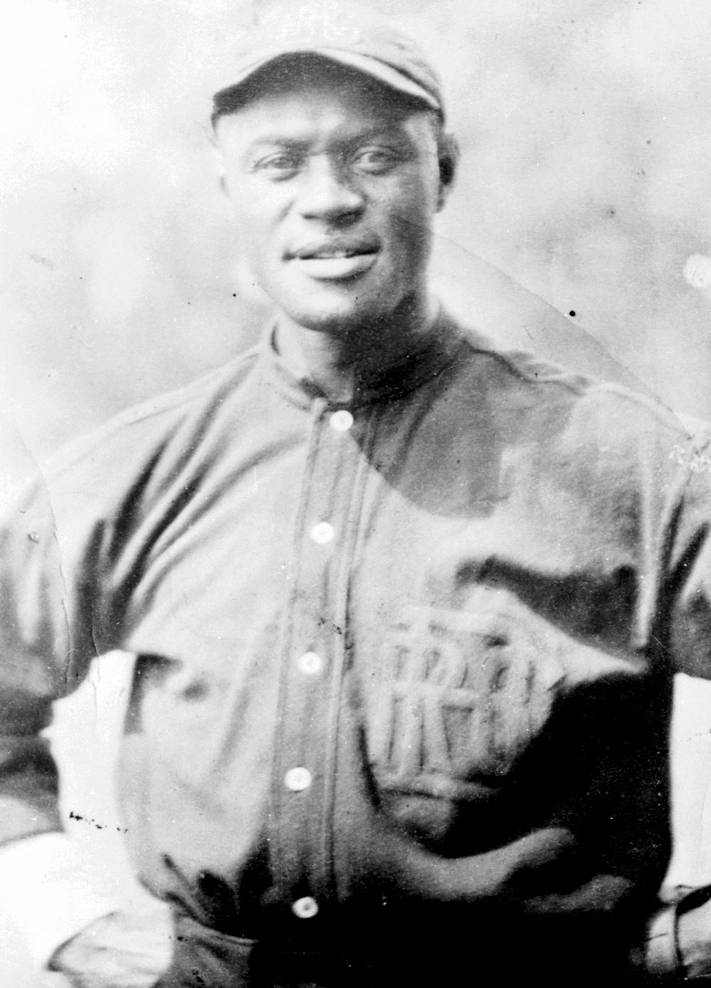 Dihigo, Lloyd blazed trails en route to Cooperstown | Baseball